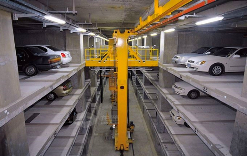 圖1.3  立體車庫操作便捷、智能化人性化管理.jpg